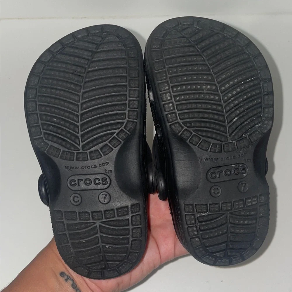 Kids Black Crocs Clogs - Picture 2 of 3